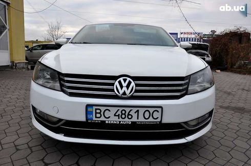 Volkswagen Passat 2011 - фото 2