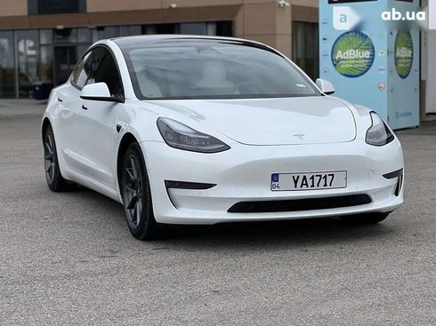 Tesla Model 3 2021 - фото 20