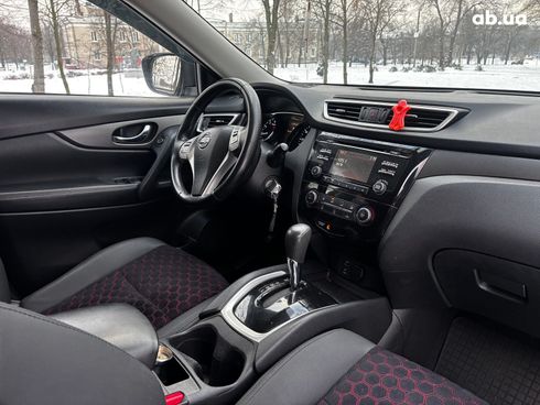 Nissan Rogue 2016 черный - фото 18