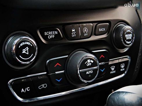 Jeep Cherokee 2017 - фото 17