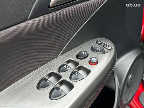 Honda Civic 2010 красный - фото 35
