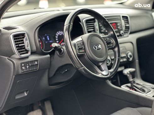 Kia Sportage 2016 белый - фото 9