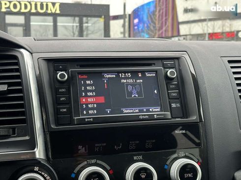 Toyota Sequoia 2017 - фото 21