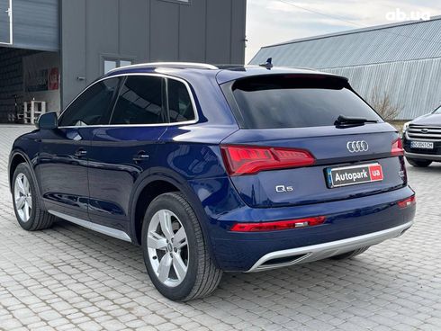 Audi Q5 2018 синий - фото 8