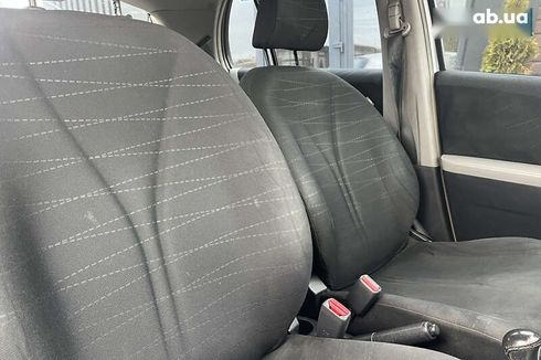 Toyota Yaris 2006 - фото 26