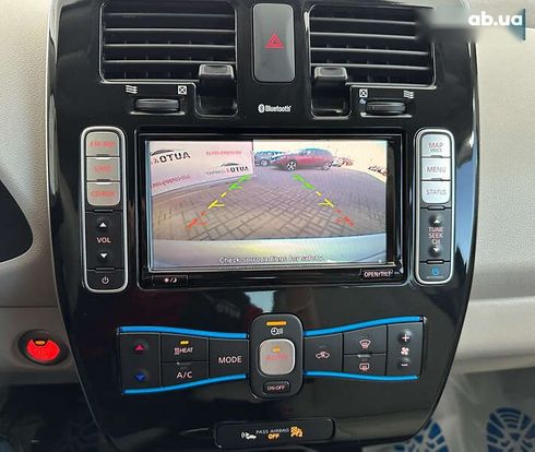 Nissan Leaf 2015 - фото 30