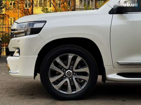 Toyota Land Cruiser 2017 - фото 14