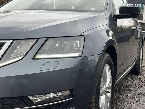 Skoda Octavia 2019 - фото 11