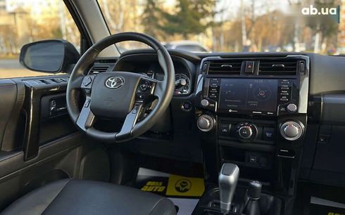 Toyota 4Runner 2020 - фото 17