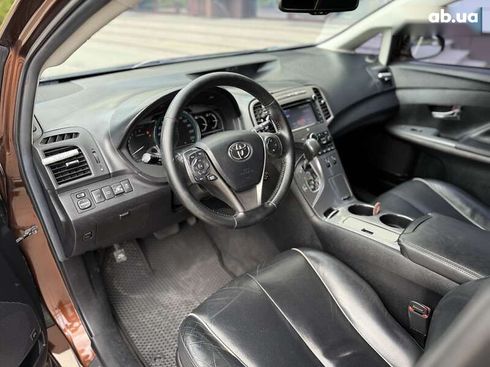 Toyota Venza 2013 - фото 13