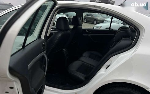 Skoda Octavia 2012 - фото 21