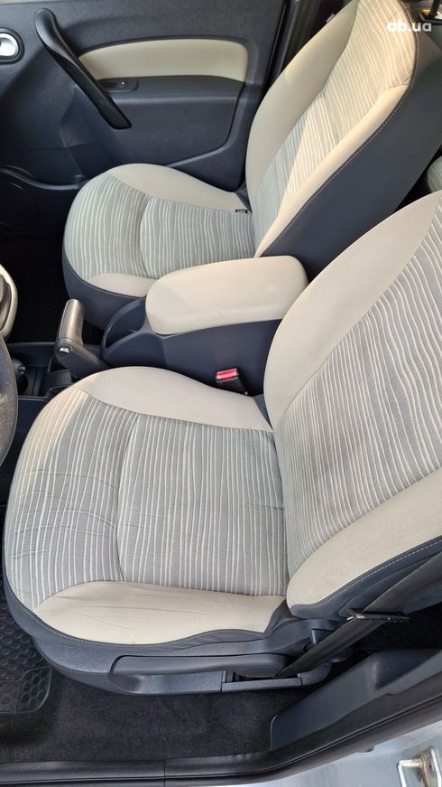 Renault Kangoo 2012 серебристый - фото 16