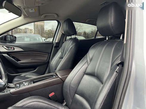 Mazda 3 2018 - фото 15