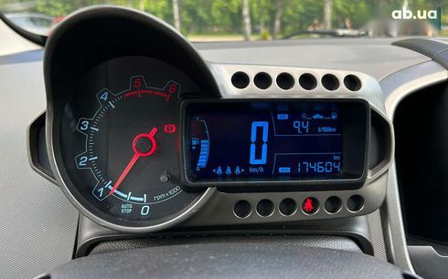 Chevrolet Aveo 2012 - фото 17