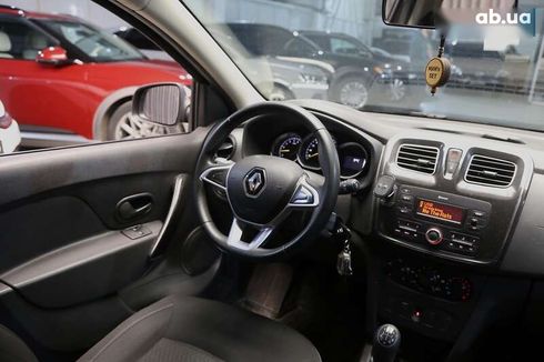 Renault Sandero 2019 - фото 13