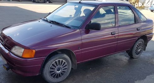 Ford Escort 1991 красный - фото 12