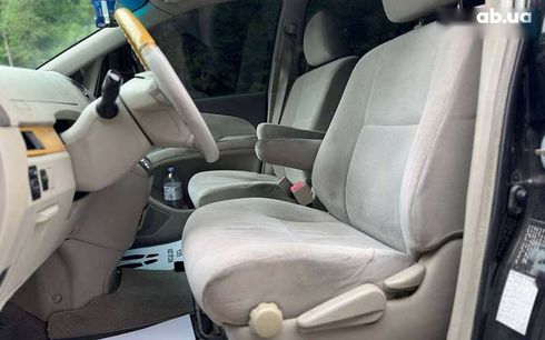 Toyota Previa 2008 - фото 8