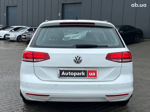 Volkswagen passat b8 2016 белый - фото 8
