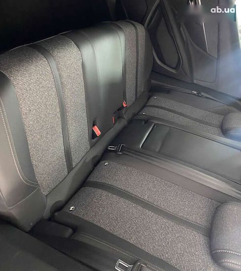 Peugeot 3008 2020 - фото 12