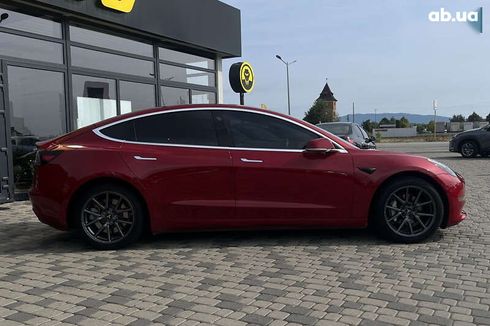 Tesla Model 3 2019 - фото 8