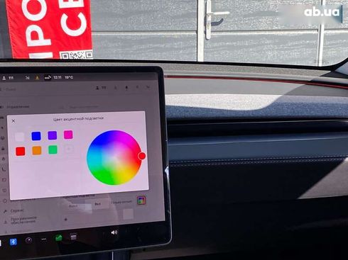 Tesla Model Y 2025 - фото 24