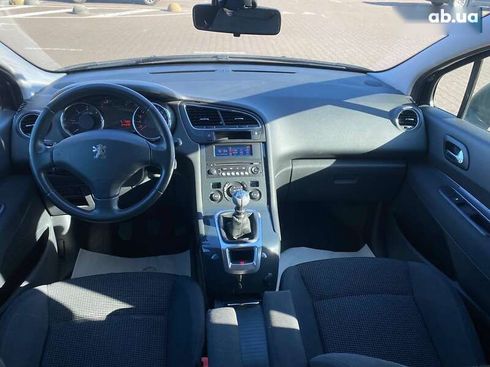 Peugeot 5008 2012 - фото 11