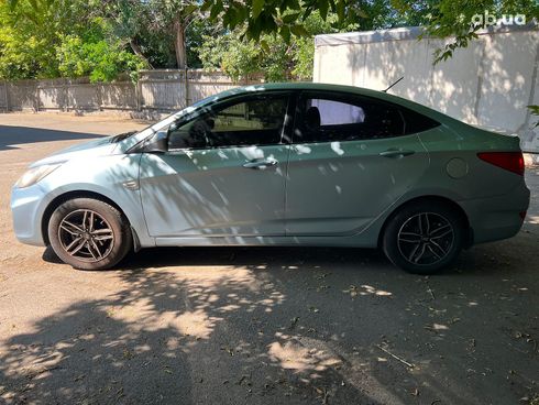 Hyundai Accent 2012 синий - фото 8