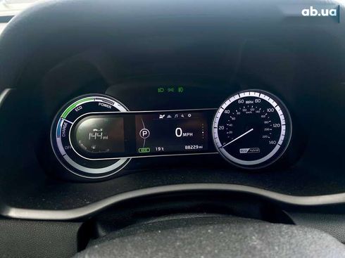 Kia Niro 2017 - фото 24