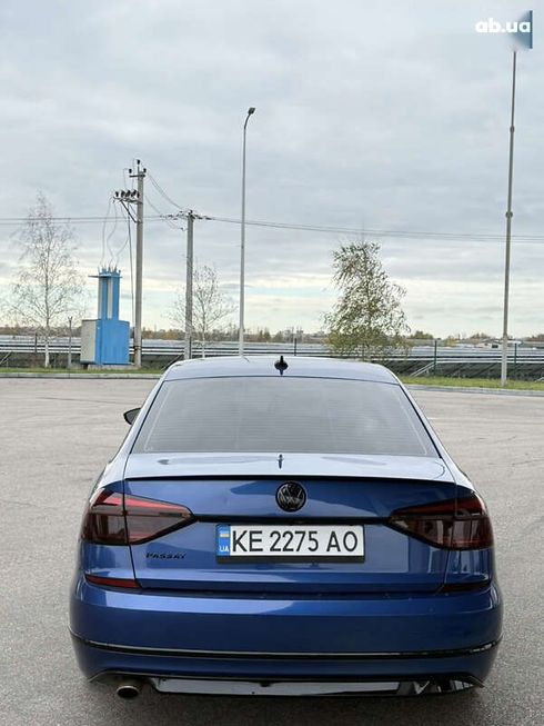 Volkswagen Passat 2017 - фото 12