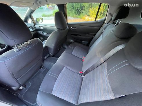 Nissan Leaf 2020 белый - фото 18
