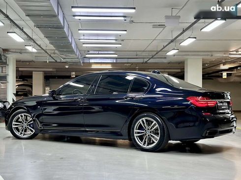 BMW 7 серия 2017 - фото 20