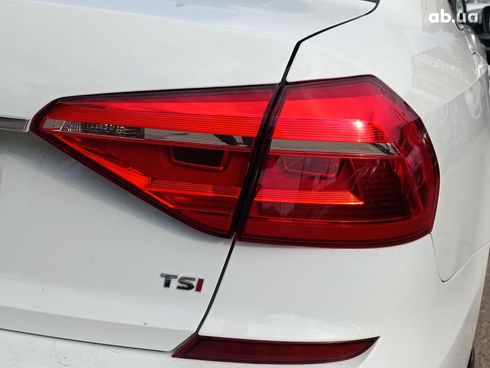 Volkswagen Passat 2015 белый - фото 10