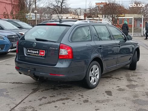 Skoda Octavia 2010 серый - фото 5