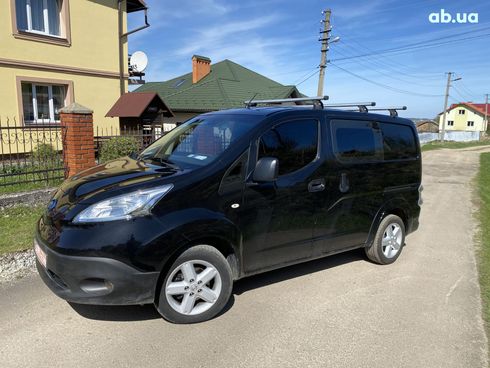 Nissan e-NV200 2014 черный - фото 2