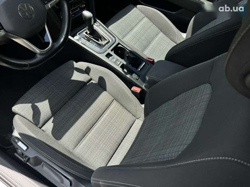 Volkswagen Passat 2021 - фото 30