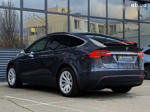 Tesla Model X 2018 - фото 18