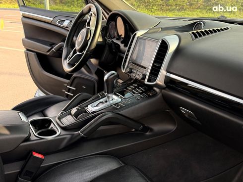 Porsche Cayenne 2016 серый - фото 28