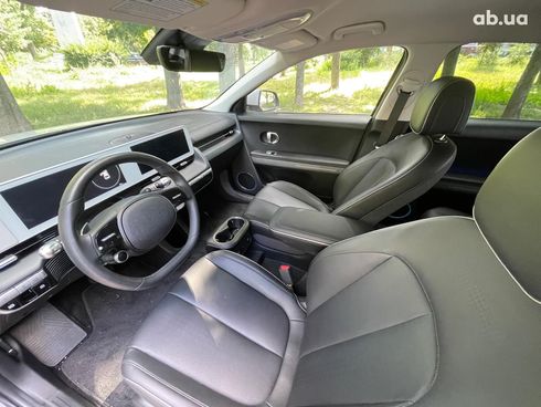 Hyundai Ioniq 5 2023 серый - фото 23