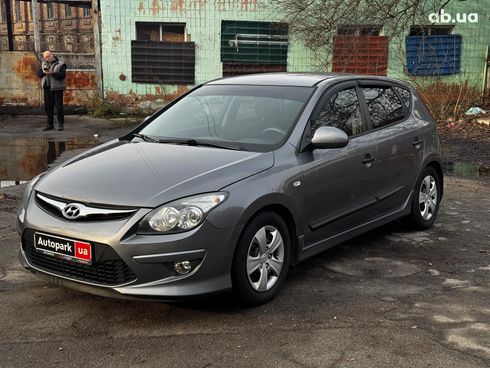 Hyundai i30 2011 серый - фото 2