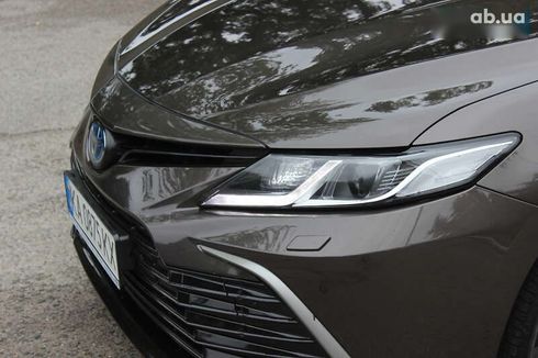 Toyota Camry 2023 - фото 16