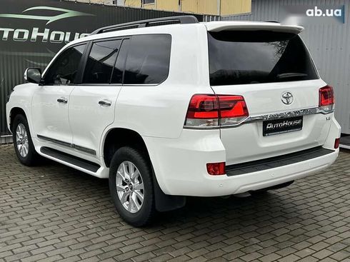 Toyota Land Cruiser 2019 - фото 25