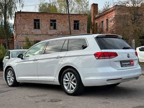 Volkswagen Passat 2014 белый - фото 13