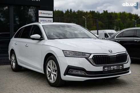 Skoda Octavia 2021 - фото 7
