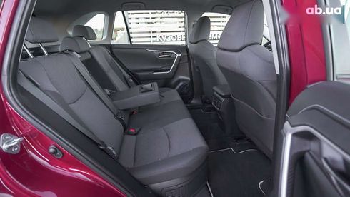 Toyota RAV4 2022 - фото 7