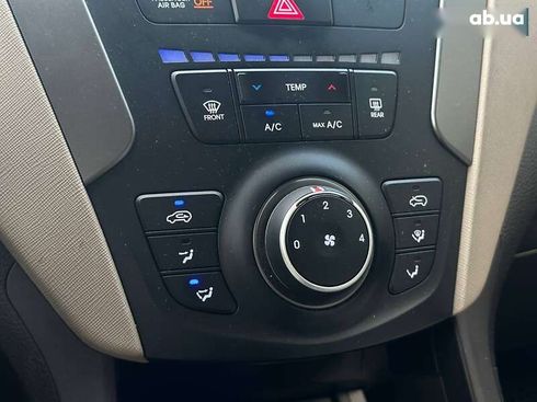 Hyundai Santa Fe 2016 - фото 26