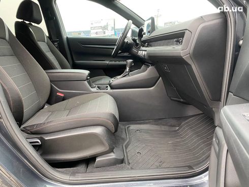 Honda CR-V 2023 серый - фото 10