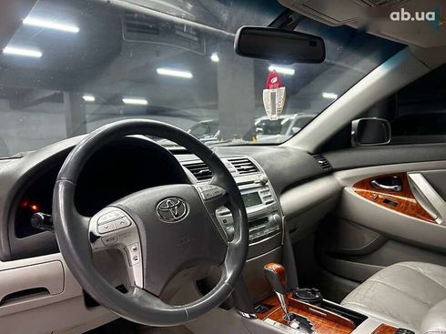 Toyota Camry 2008 - фото 10