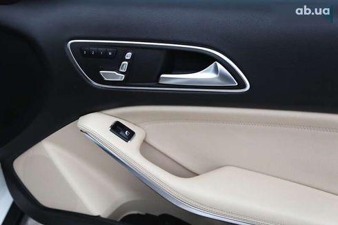 Mercedes-Benz GLA-Класс 2018 - фото 17