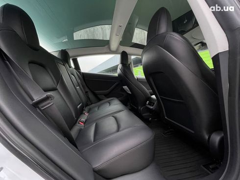 Tesla Model 3 2022 - фото 9