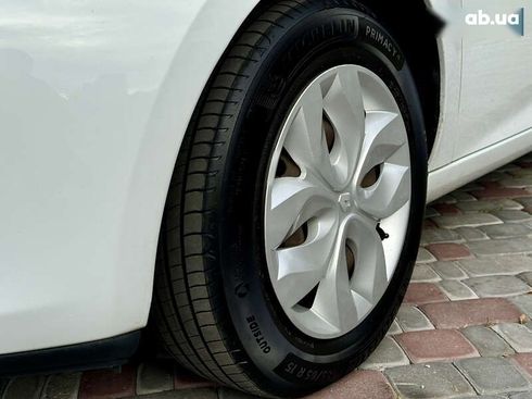 Renault Zoe 2014 - фото 13